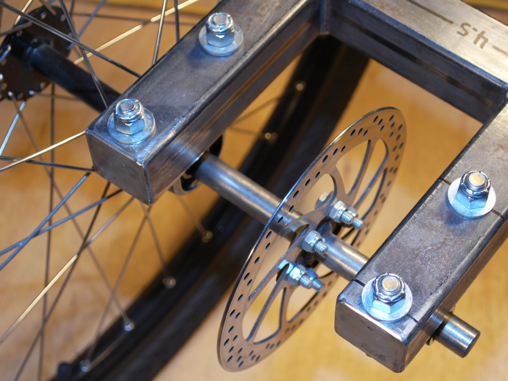 DeltaRunner Comfort Trike - disc brake adapter